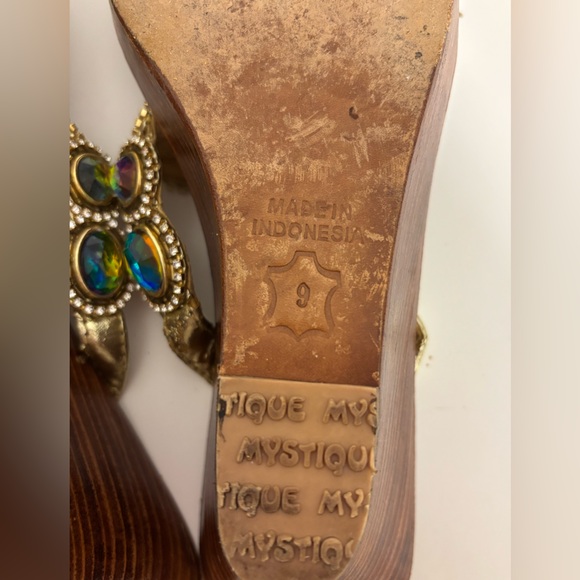 Mystique Sandals jeweled wedge platform - Picture 9 of 9